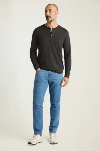 Jetsetter Performance Long Sleeve Henley