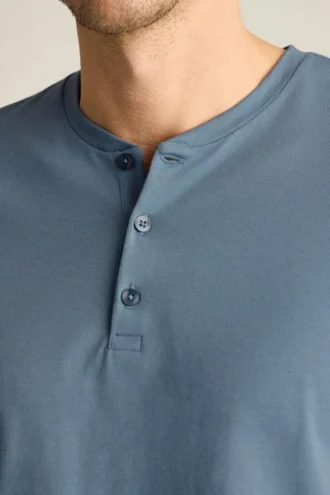 Jetsetter Performance Short Sleeve Henley