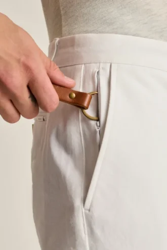 Unlock Effortless Style with Bonobos Stretch Mens Chinos 2.0